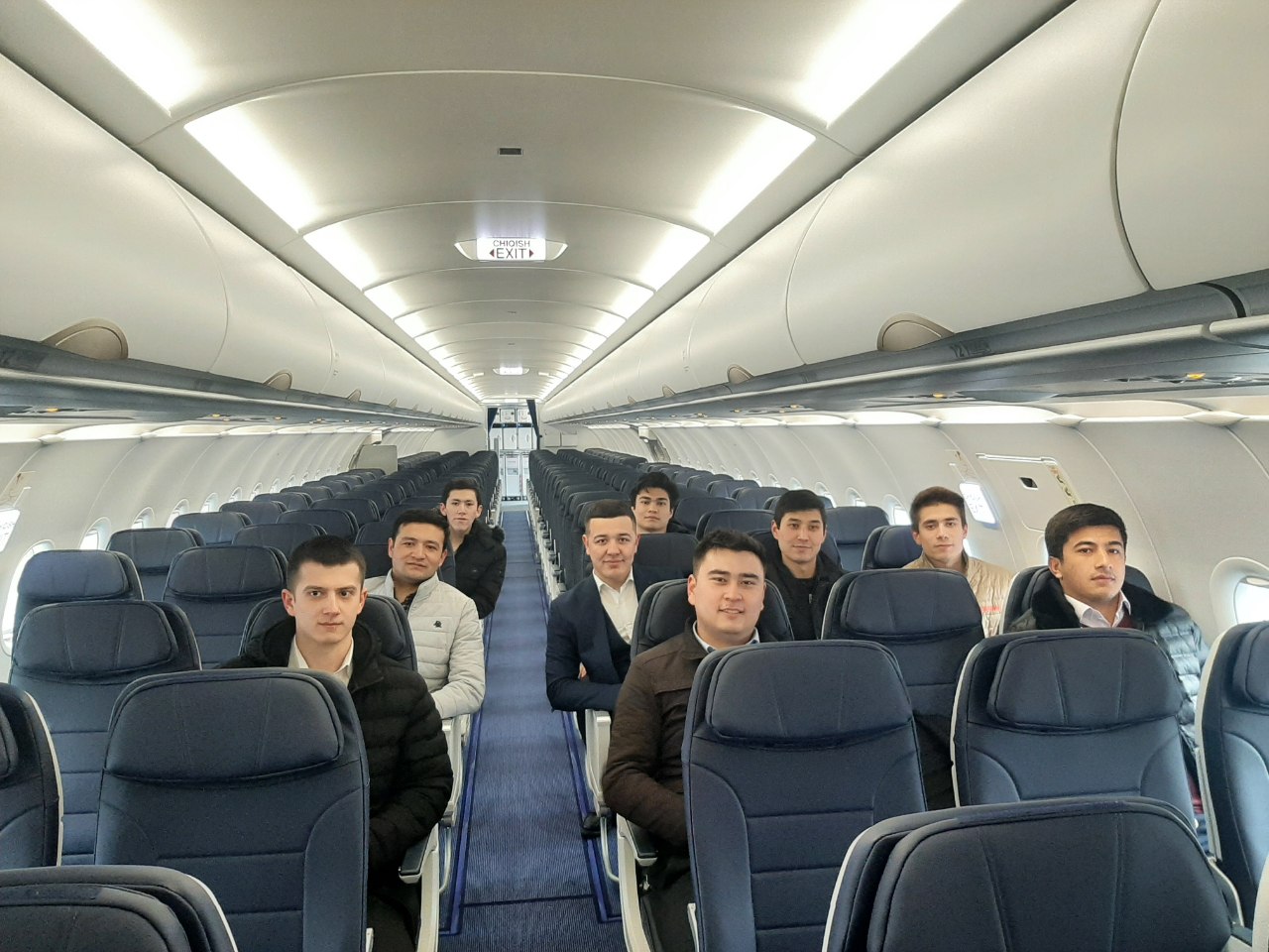 Uzbekistan Airways a321neo салон
